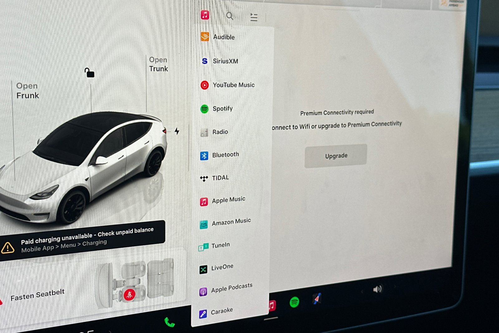Used 2023 Tesla Model Y Performance AWD/4WD image 14