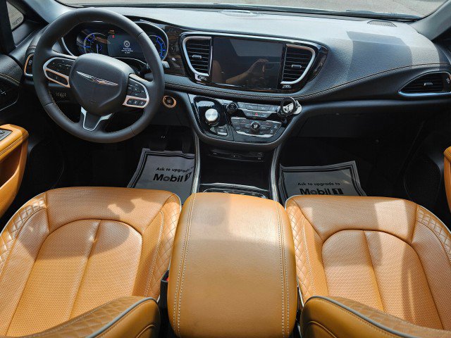 Certified 2023 Chrysler Pacifica Pinnacle FWD image 20