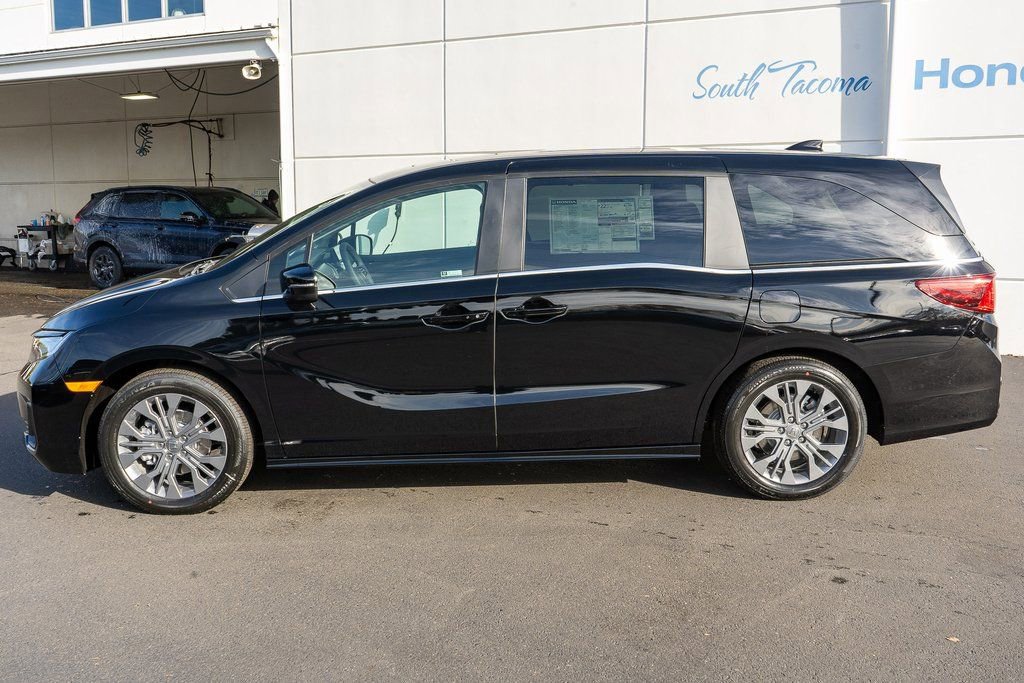New 2026 Honda Odyssey Touring image 9