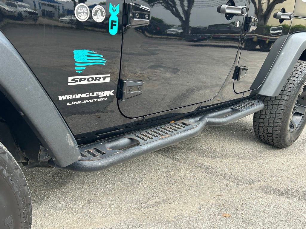Used 2018 Jeep Wrangler Unlimited Sport S AWD/4WD image 22