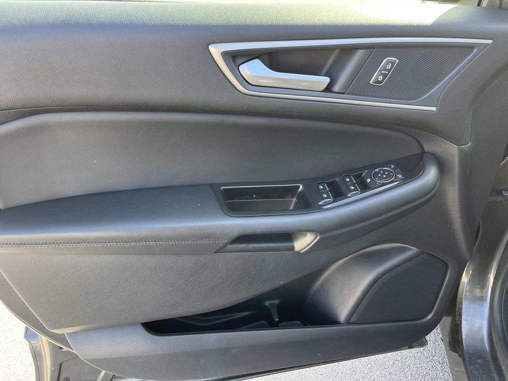 Used 2019 Ford Edge SEL w/ Equipment Group 201A image 25