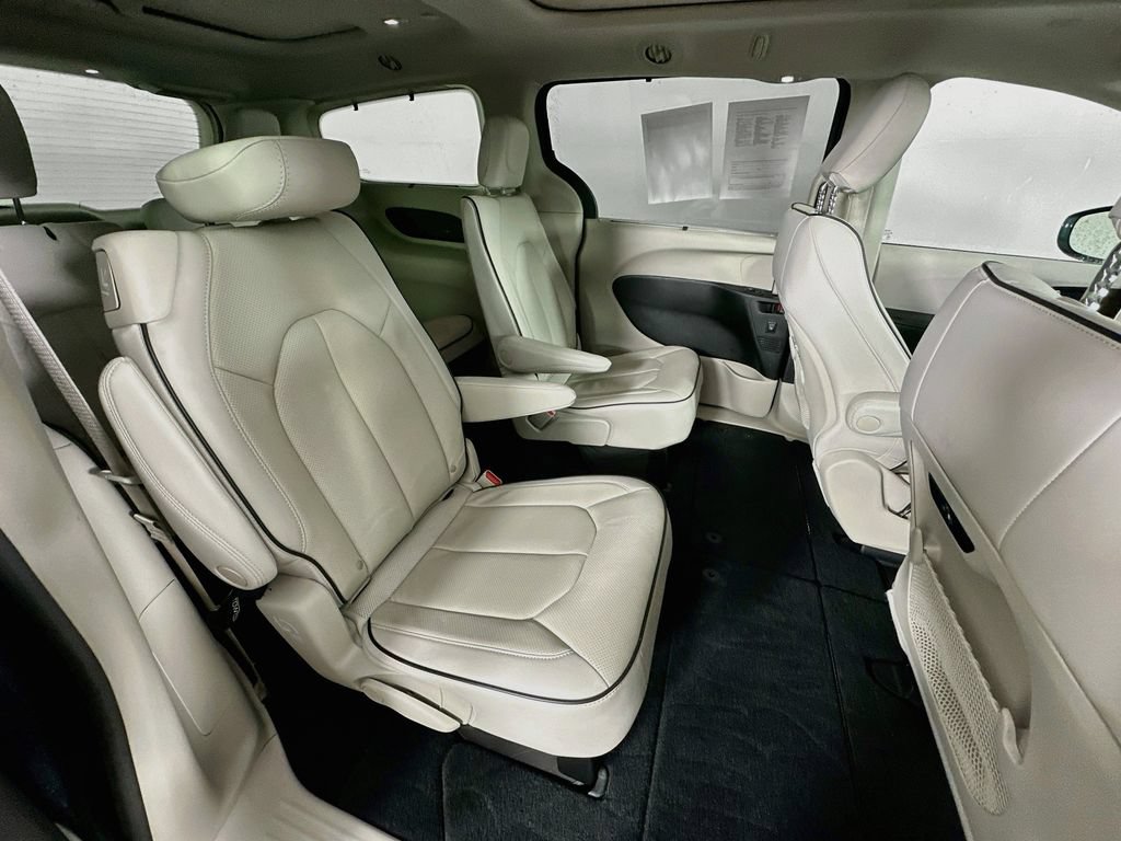 Certified 2021 Chrysler Pacifica Limited w/ Premium & Safety Sphere Group AWD/4WD image 40