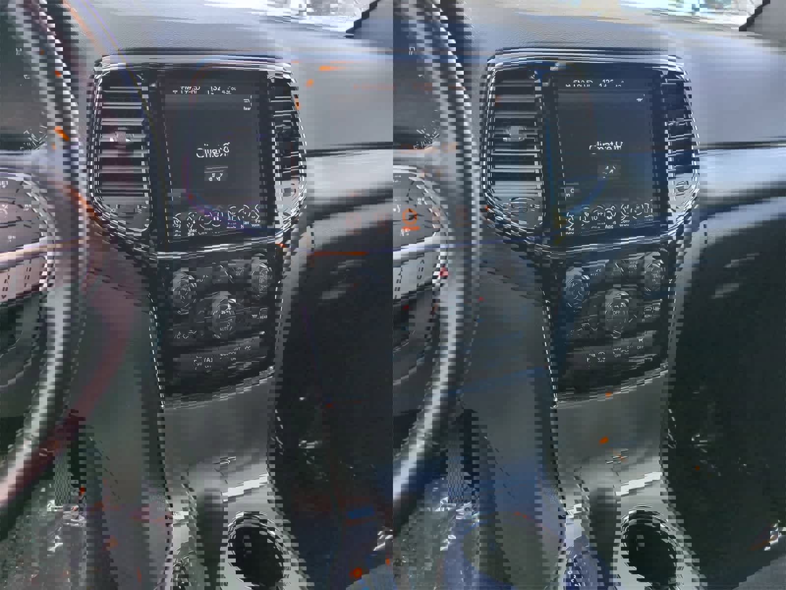 Used 2019 Jeep Grand Cherokee Altitude image 26