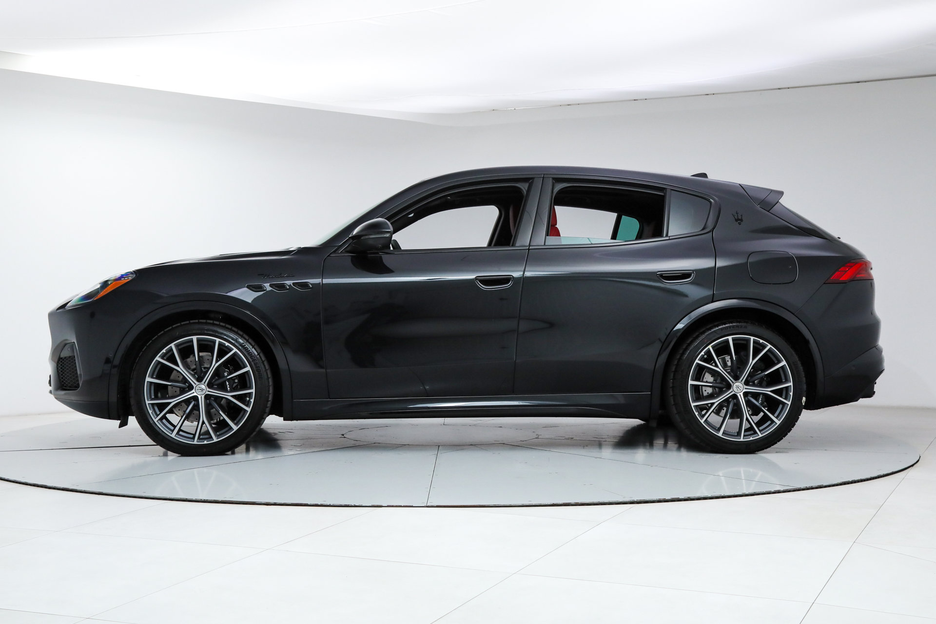 New 2026 Maserati Grecale Modena AWD/4WD image 2