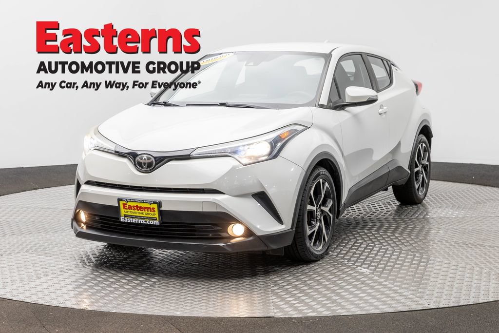Used 2018 Toyota C-HR XLE FWD image 1