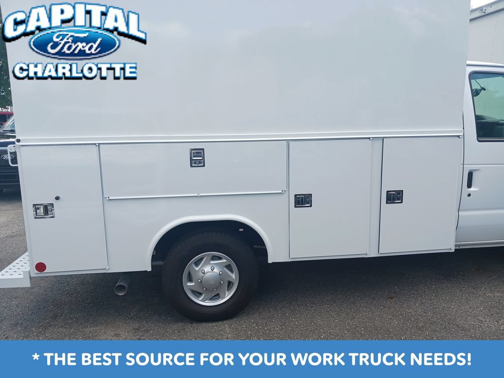 New 2024 Ford E-350 and Econoline 350 Super Duty w/ Power Windows & Locks Group RWD image 12
