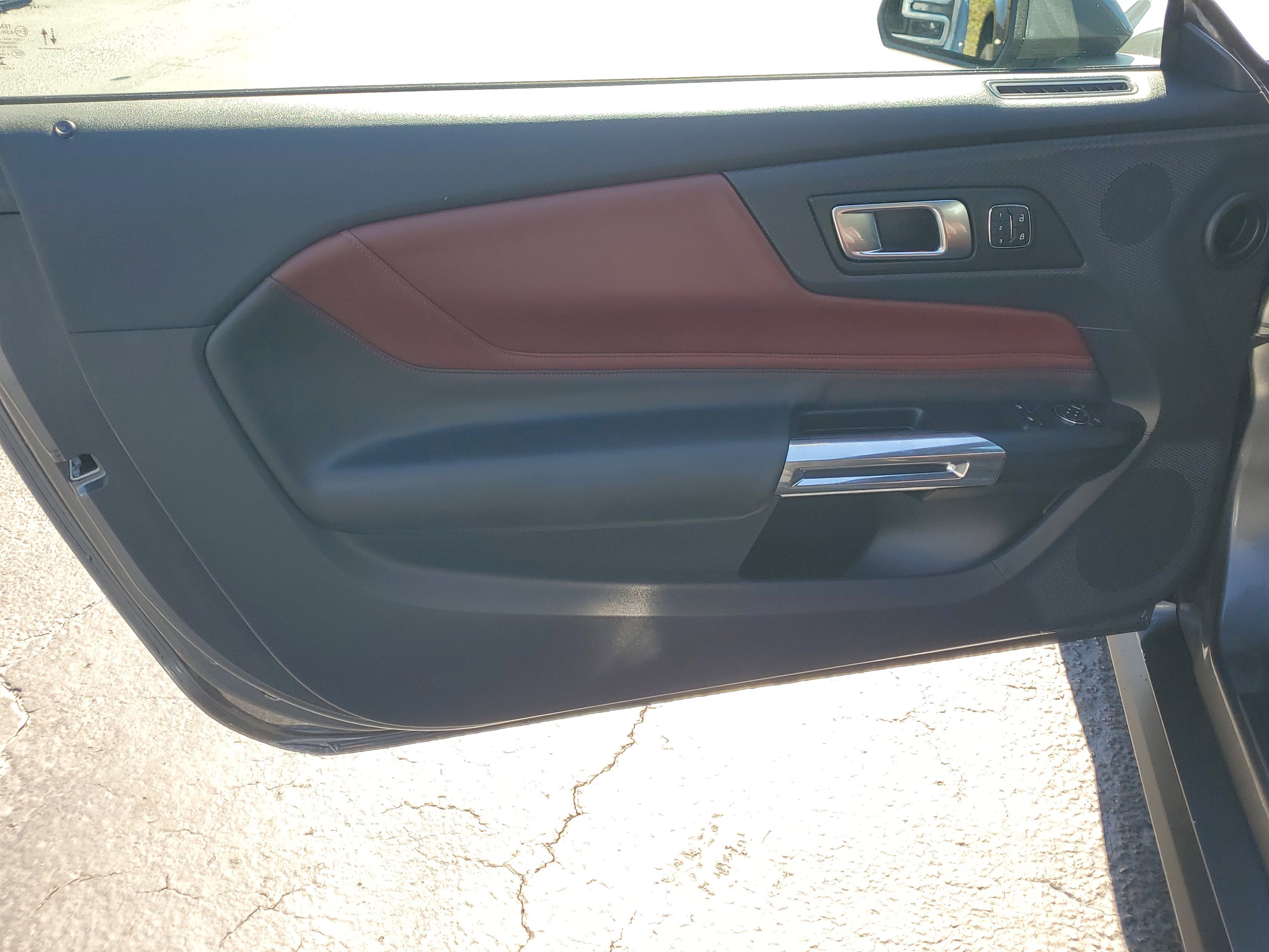 Used 2025 Ford Mustang GT Premium image 10