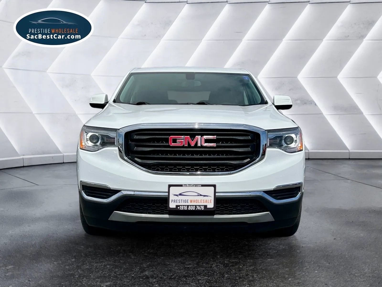 Used 2019 GMC Acadia SLE image 2