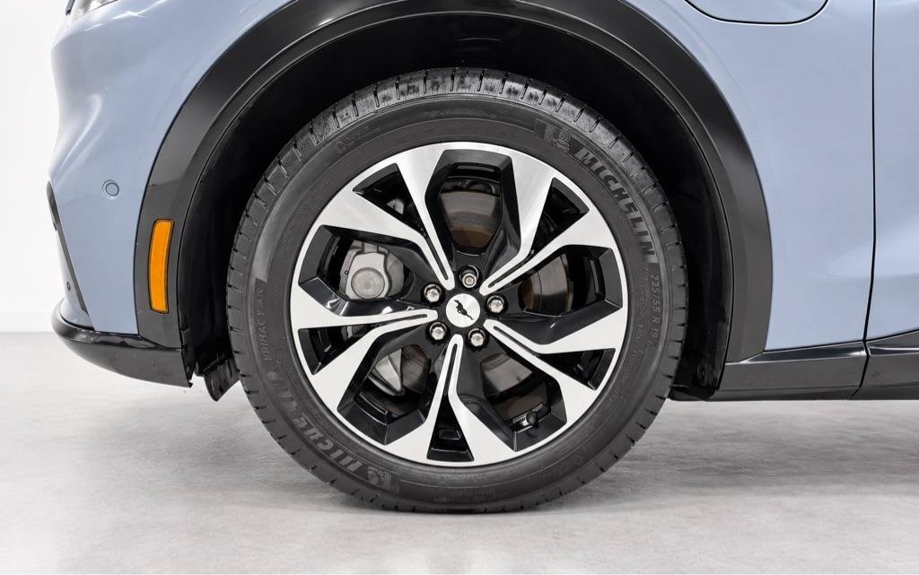Used 2023 Ford Mustang Mach-E Premium AWD/4WD image 25
