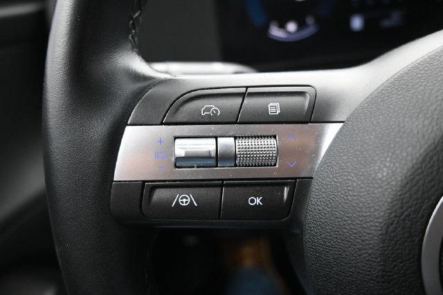 Used 2025 Hyundai Kona SEL AWD/4WD image 19