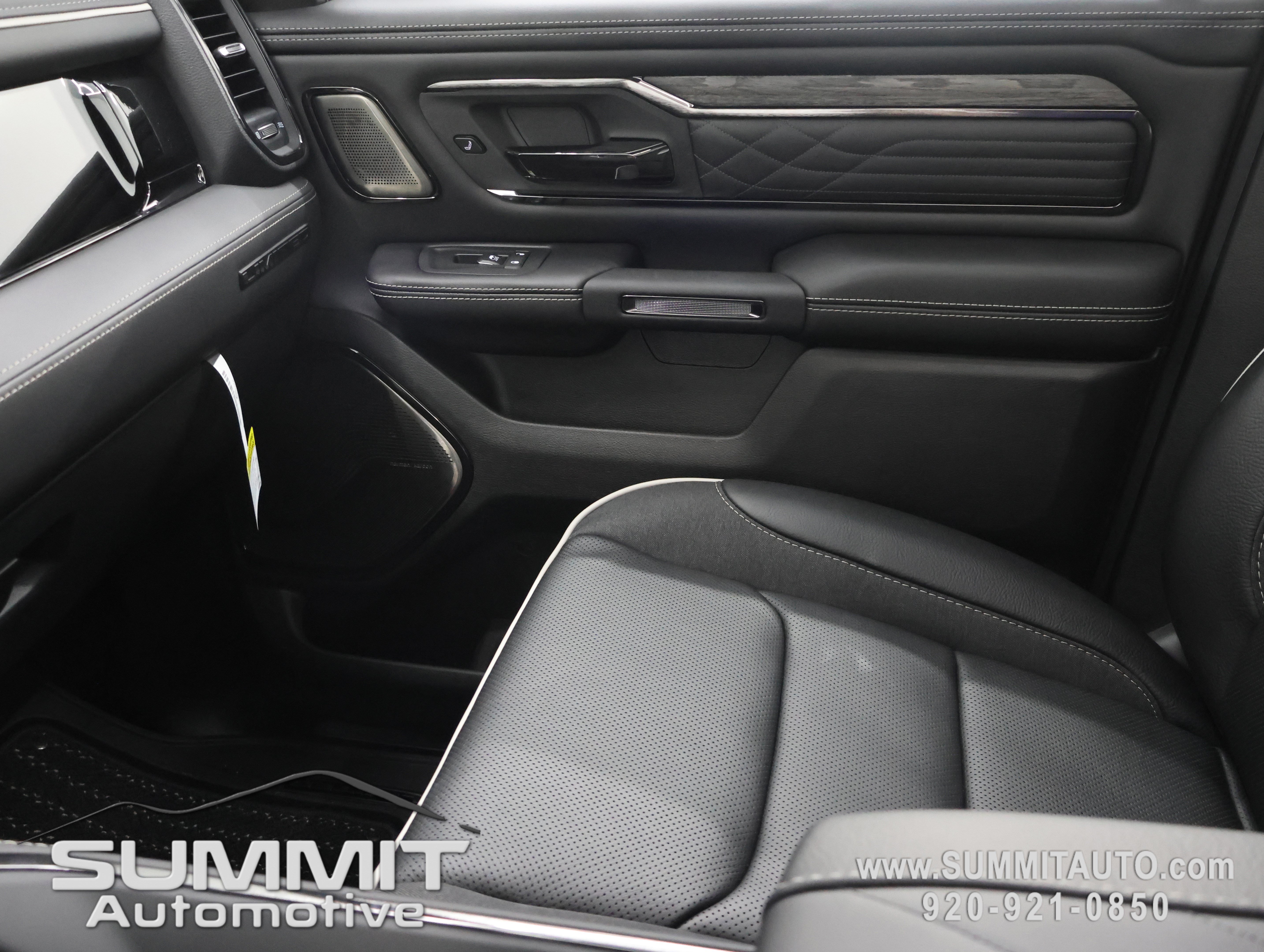 New 2026 RAM 1500 Limited AWD/4WD image 14