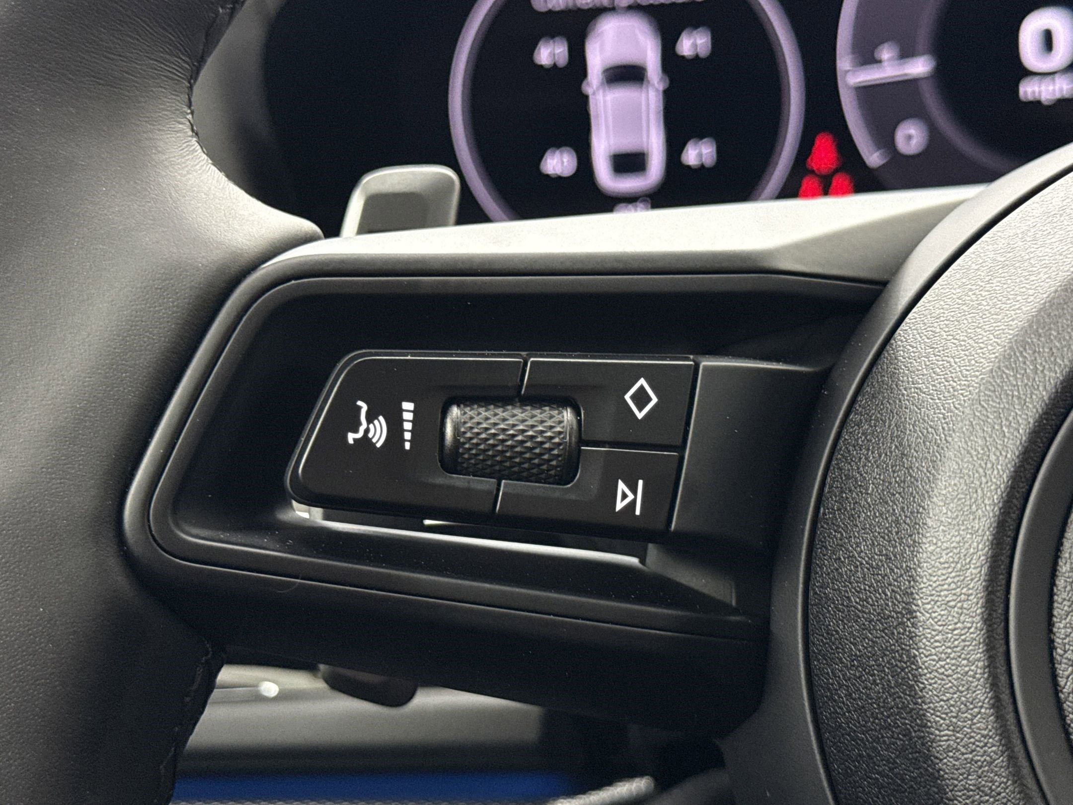 New 2025 Porsche Panamera 4 image 15