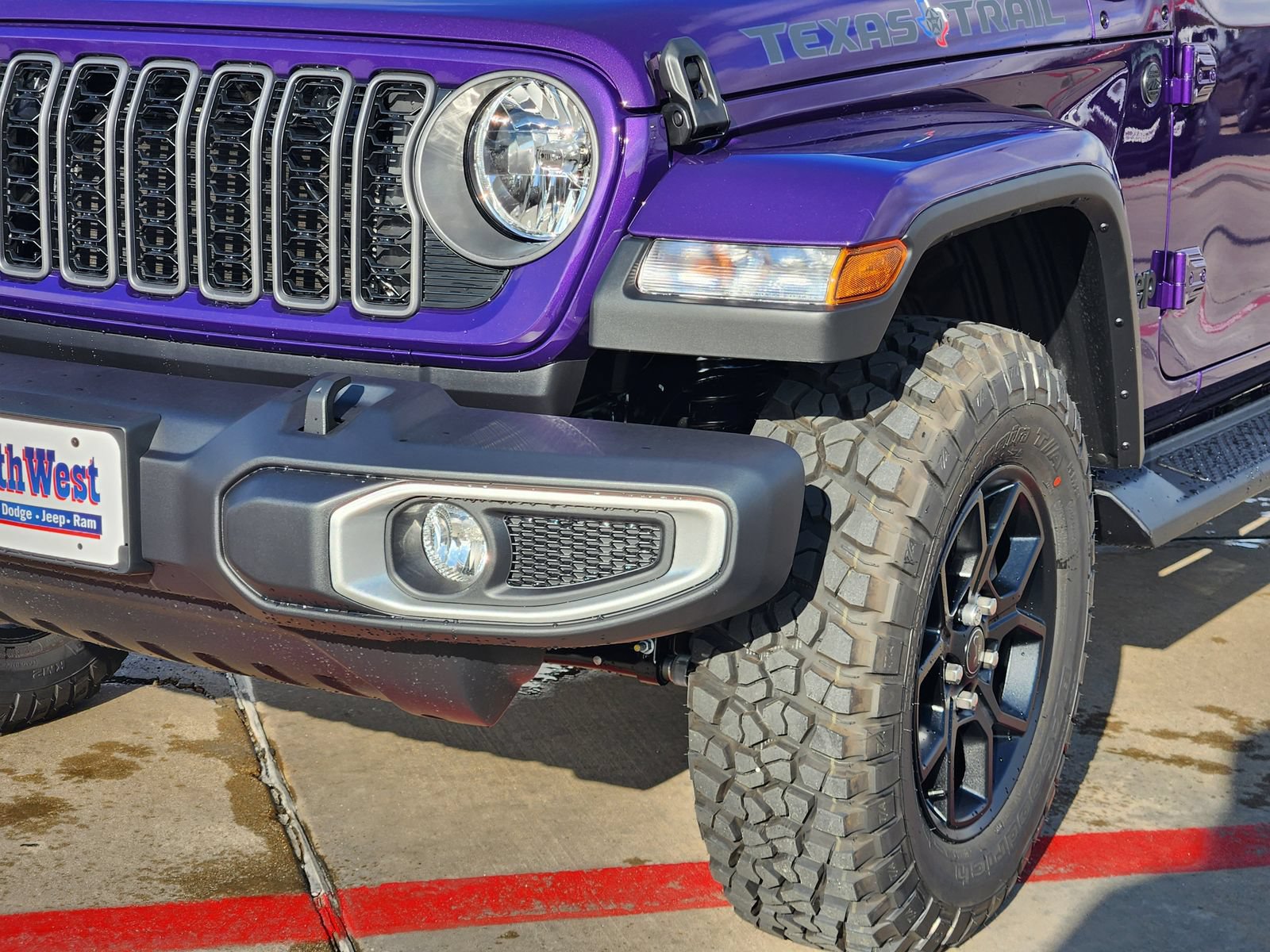 New 2026 Jeep Gladiator Sport AWD/4WD image 9