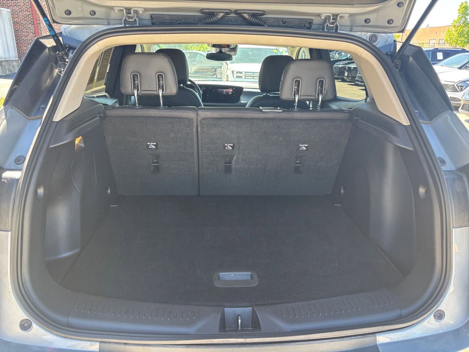 Used 2025 Buick Encore GX Preferred FWD image 30