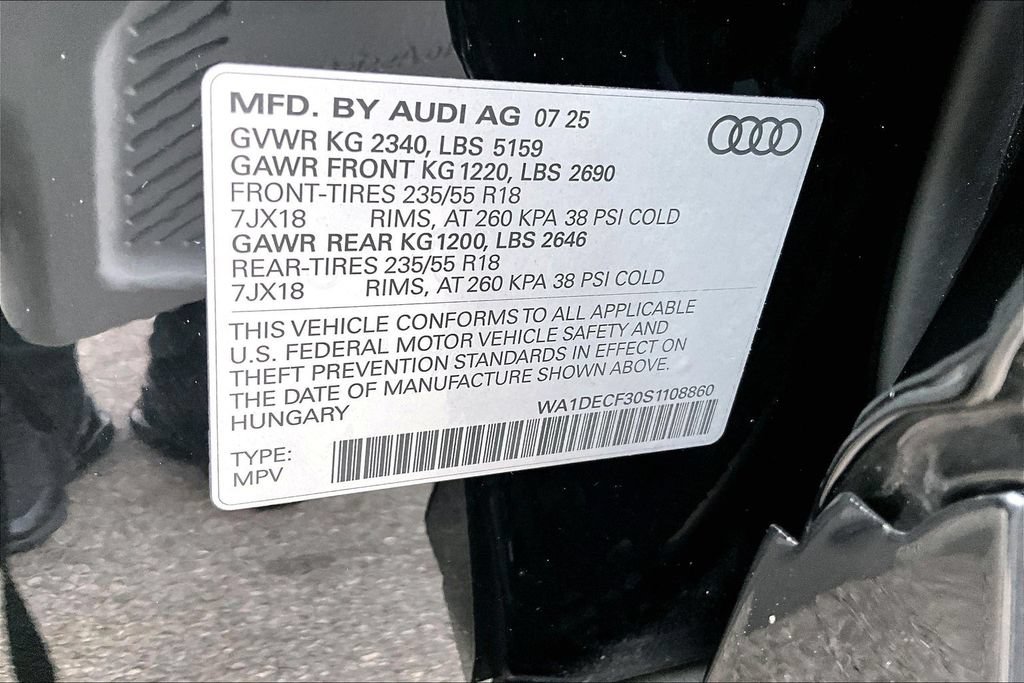Used 2025 Audi Q3 2.0T Premium w/ Convenience Package AWD/4WD image 19
