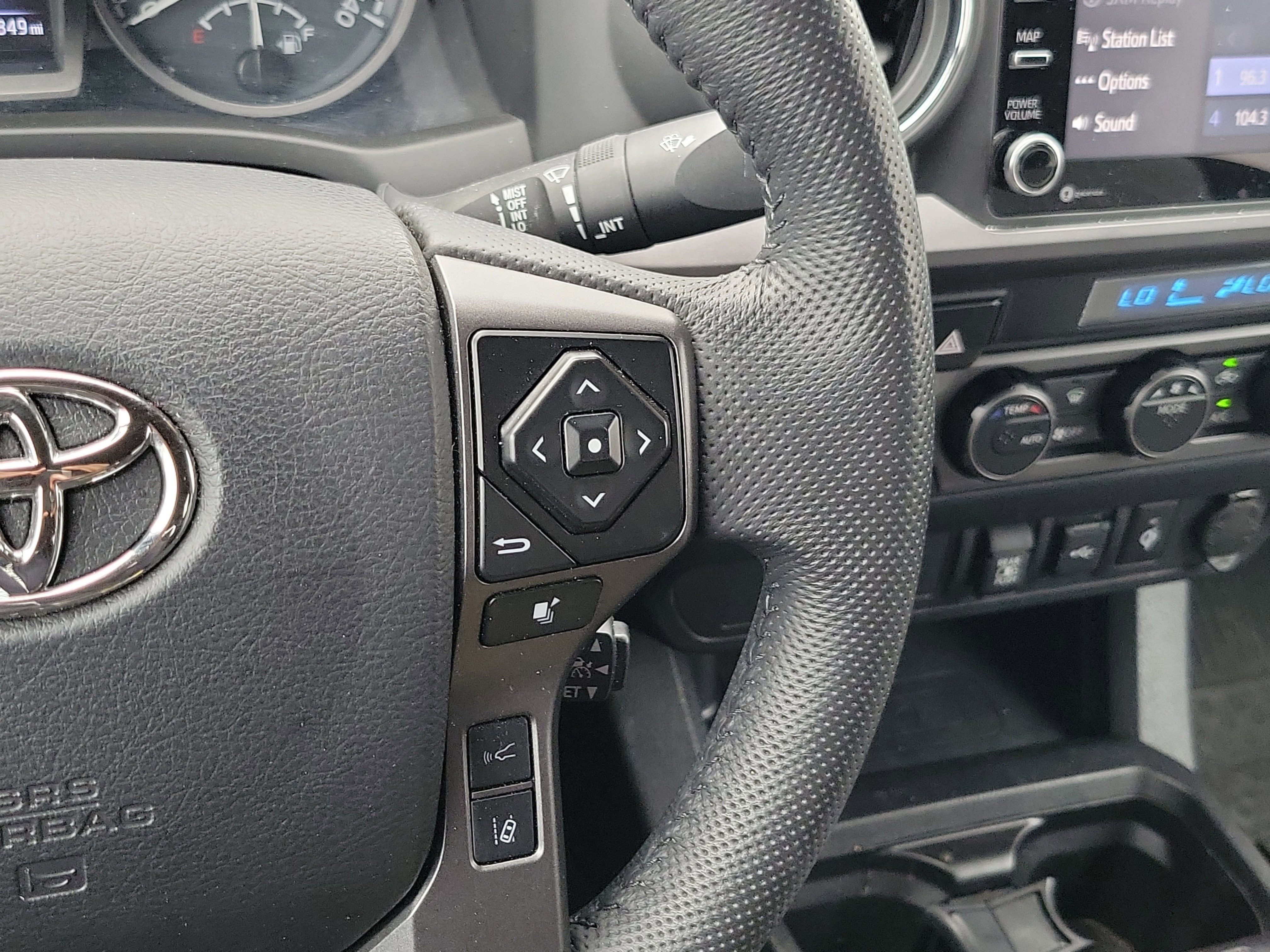 Used 2023 Toyota Tacoma TRD Sport image 25