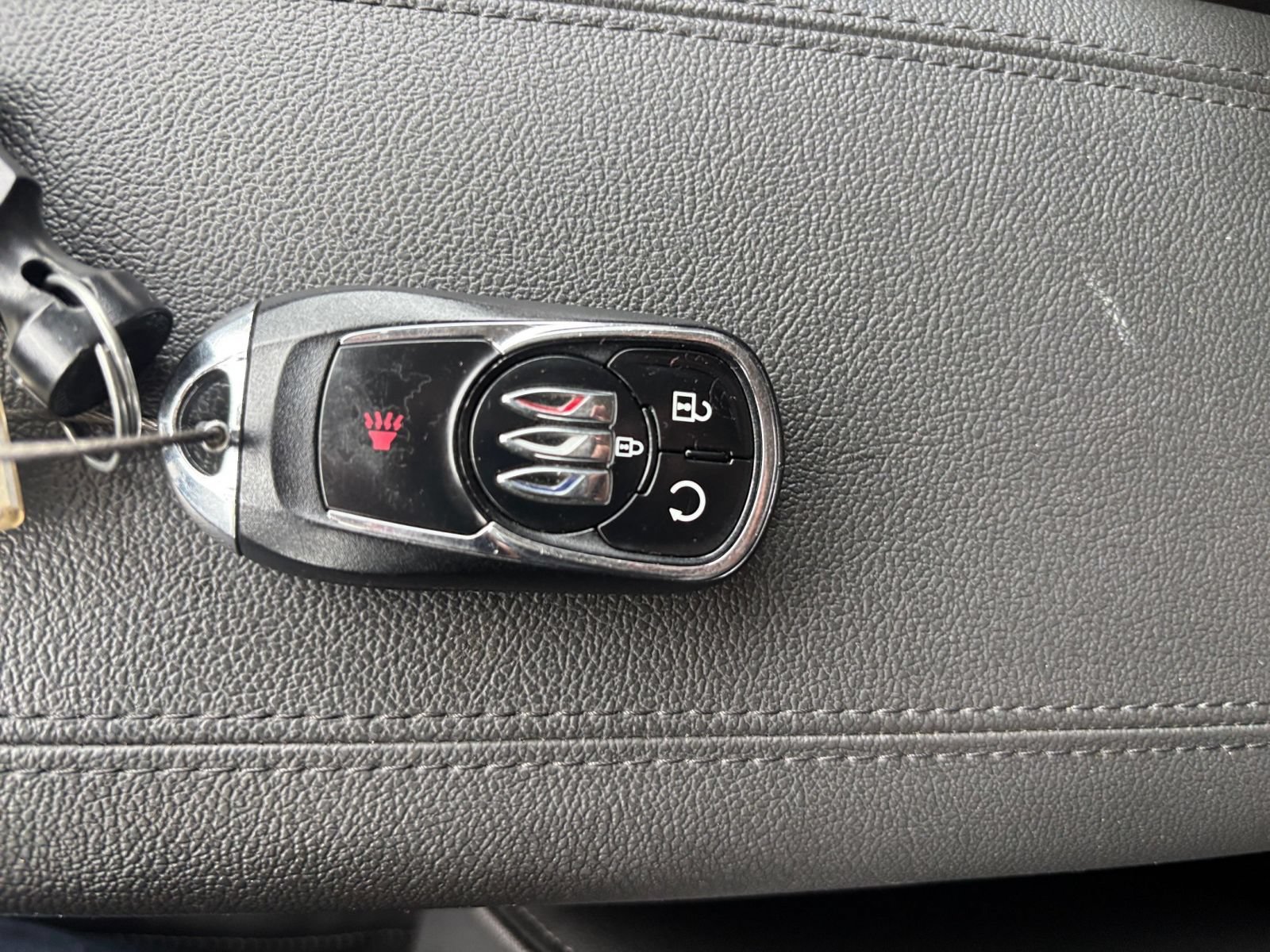 Used 2025 Buick Encore GX Preferred FWD image 21