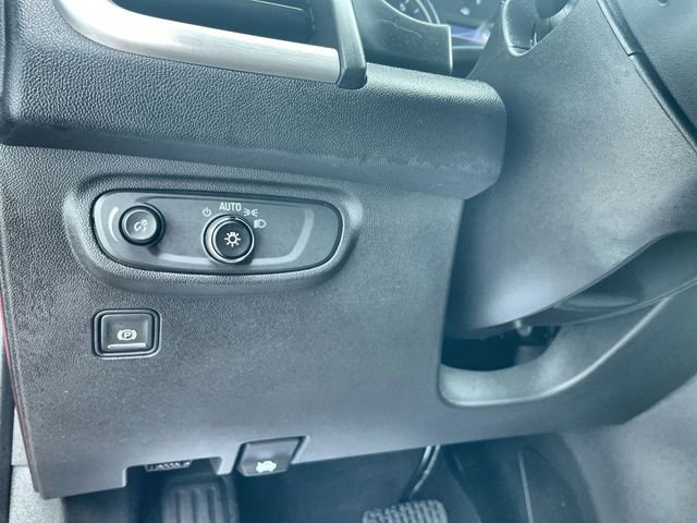 Certified 2023 GMC Terrain SLE w/ Driver Convenience Package FWD image 18