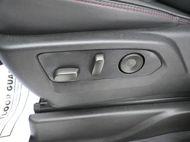 Used 2025 Chevrolet Suburban RST image 45