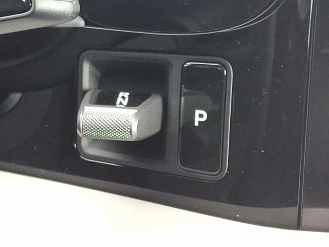 New 2025 Porsche Taycan 4S image 16