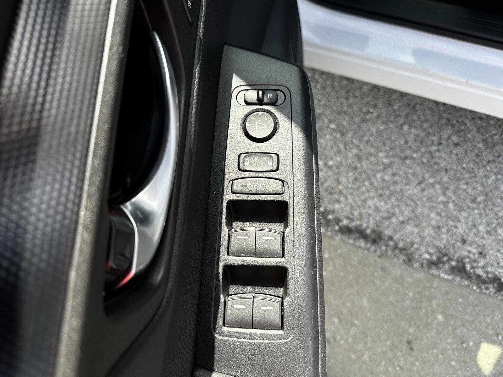 Used 2024 Honda CR-V Sport-L image 9