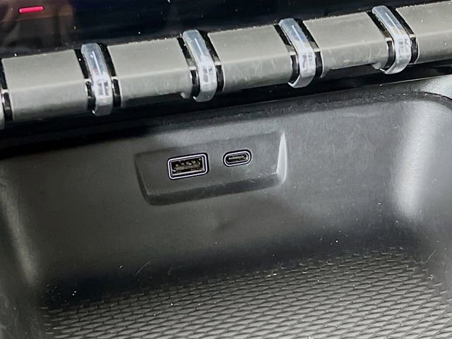 Used 2025 GMC Terrain Elevation image 20