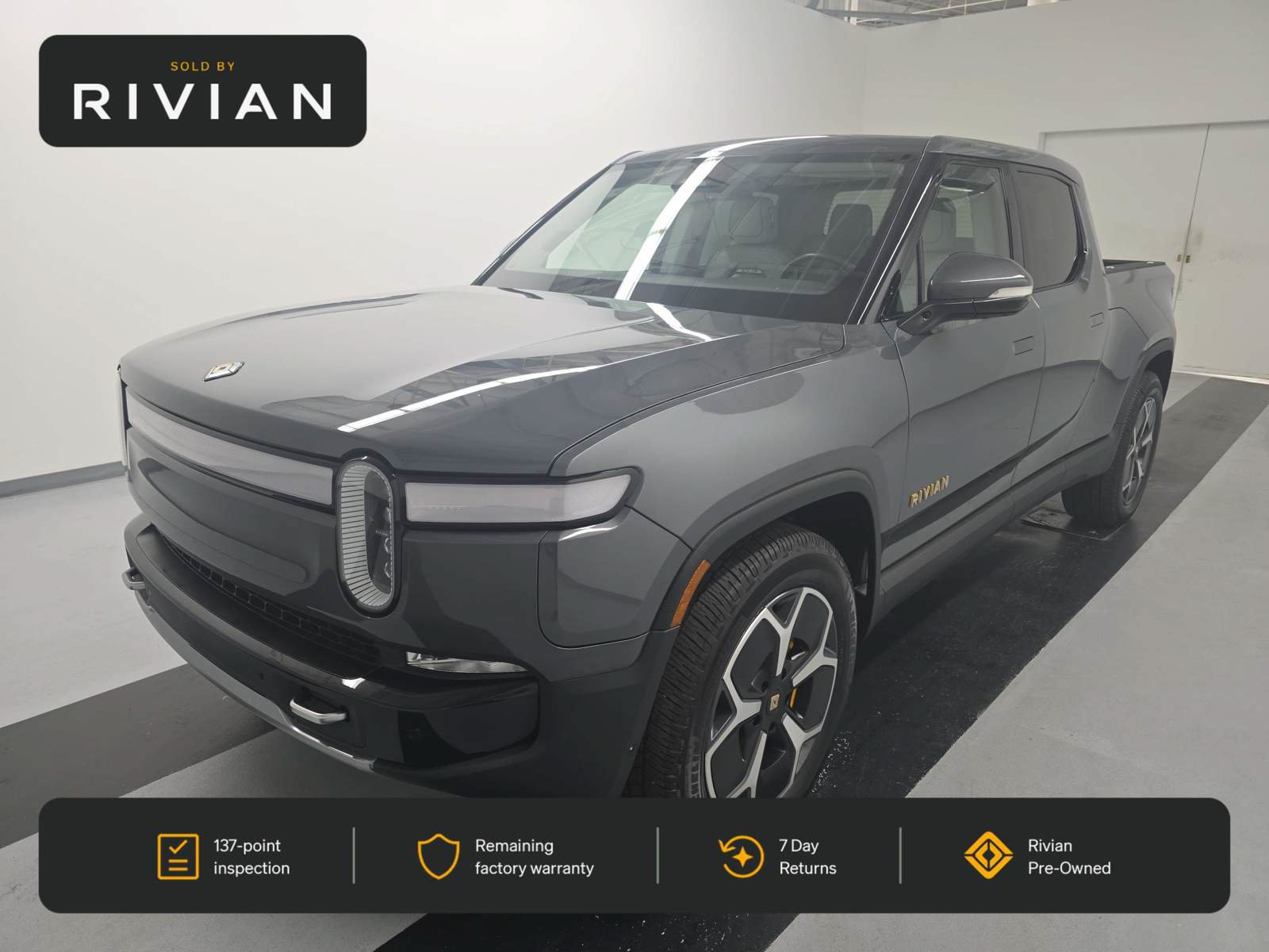 Used 2022 Rivian R1T Adventure AWD/4WD image 1