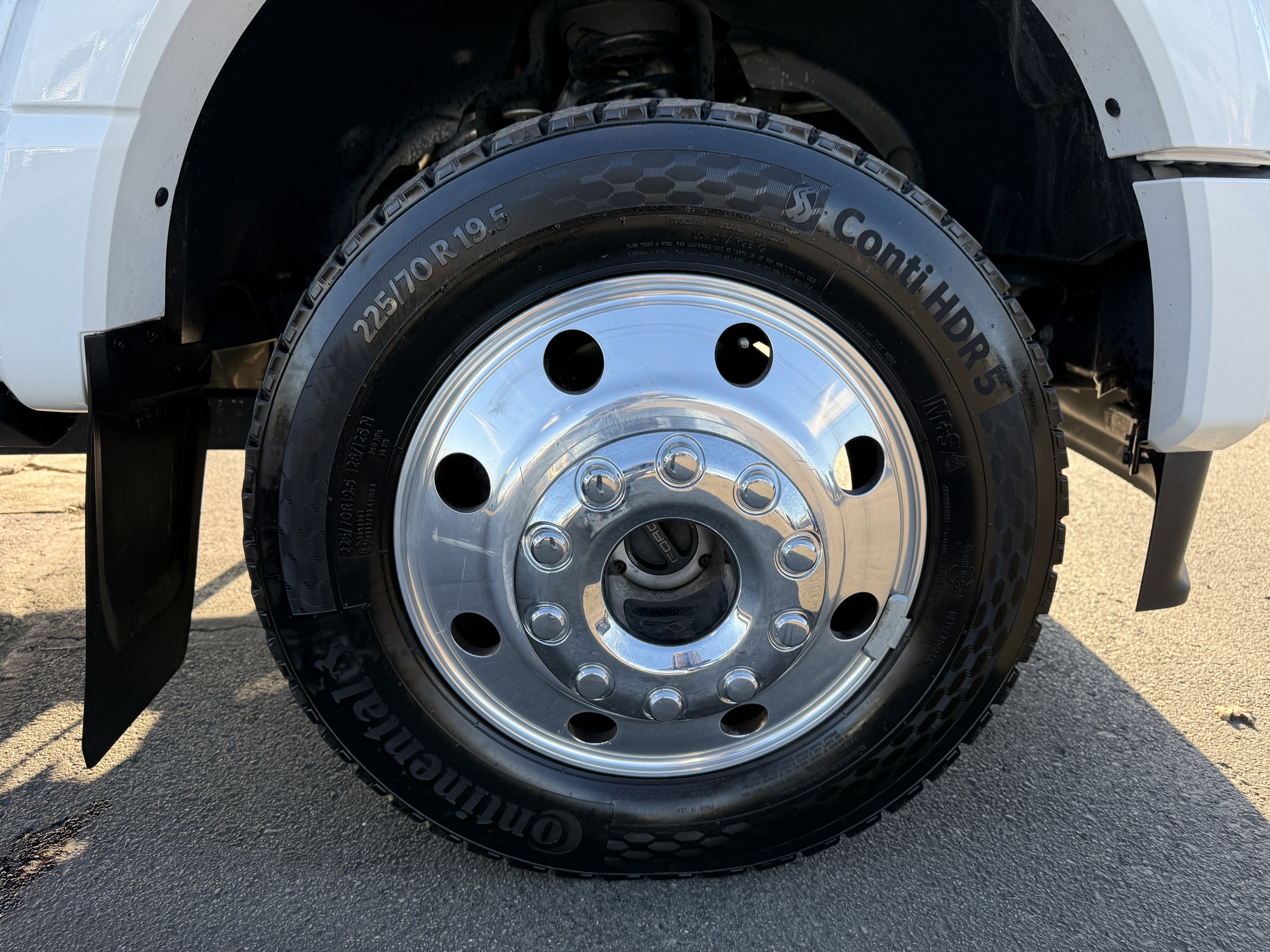 Used 2025 Ford F450 Platinum image 39