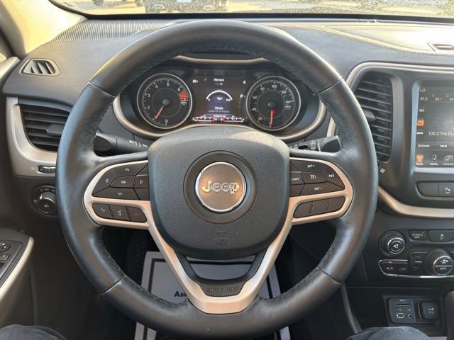 Used 2018 Jeep Cherokee Limited image 10