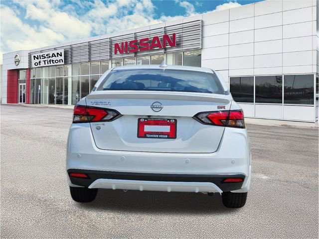 New 2025 Nissan Versa SR w/ Trunk Package image 4
