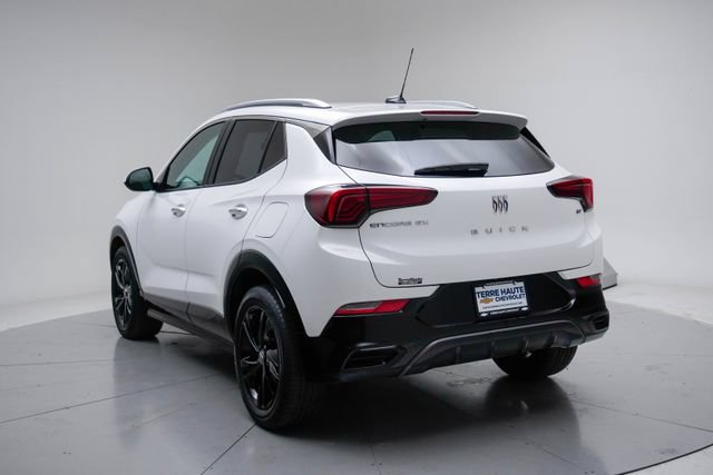 Used 2024 Buick Encore GX Sport Touring FWD image 4