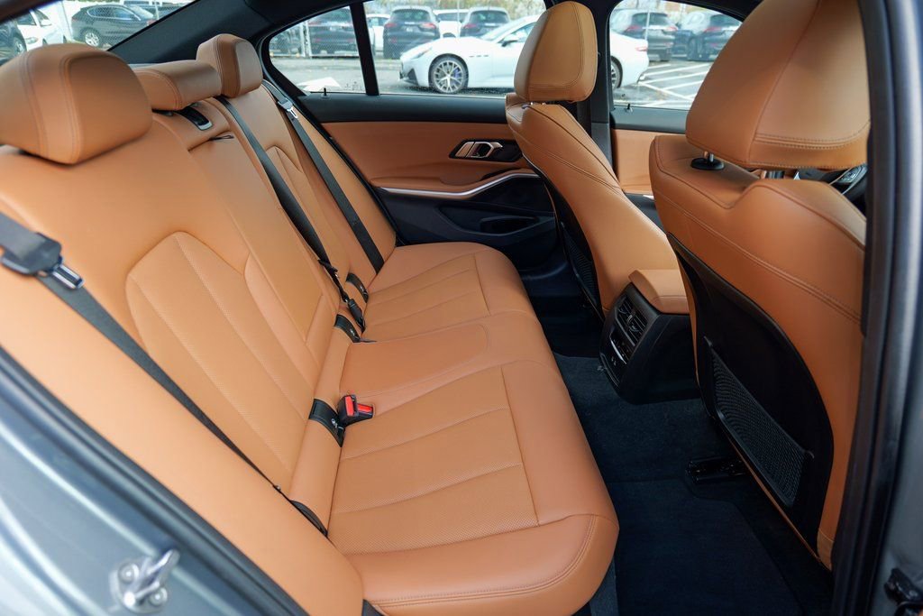 Used 2023 BMW 330i xDrive Sedan w/ Driving Assistance Package image 30
