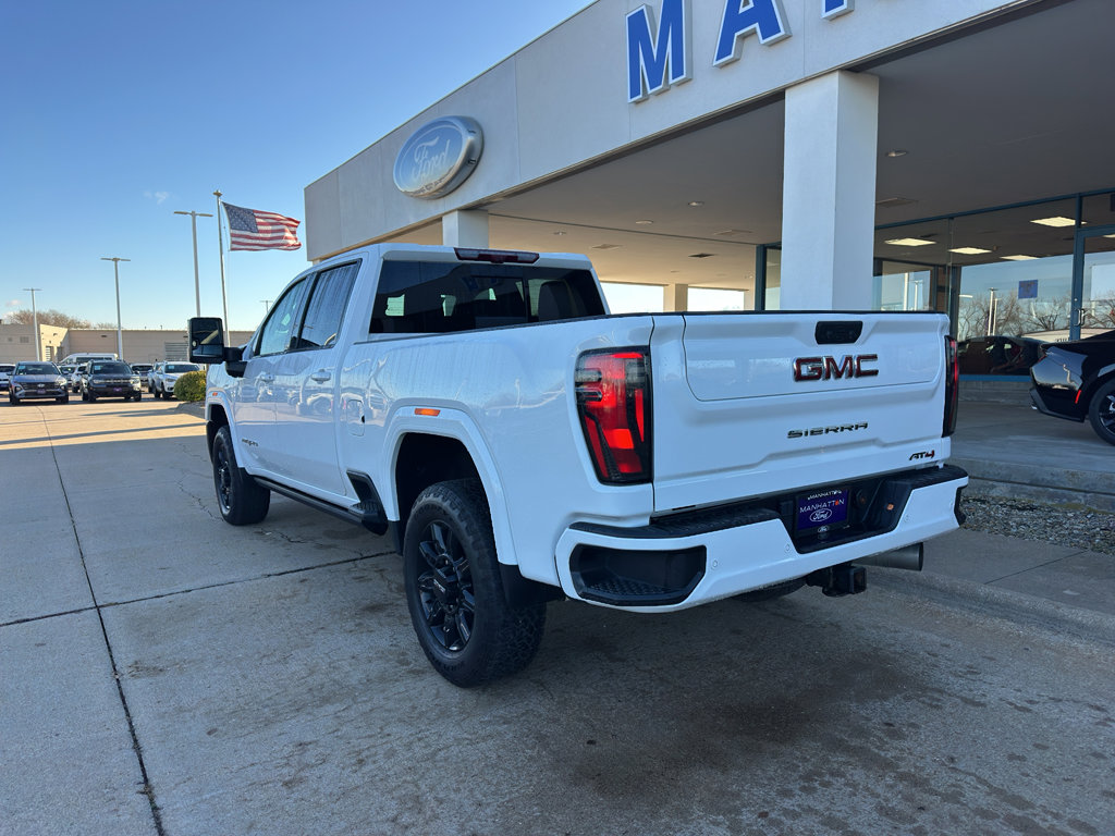 Used 2024 GMC Sierra 2500 AT4 w/ Technology Package image 6