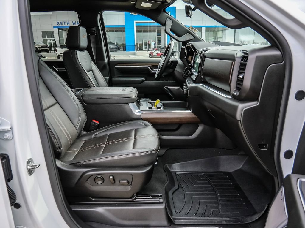 Certified 2025 Chevrolet Silverado 2500 High Country w/ High Country Premium Package image 17