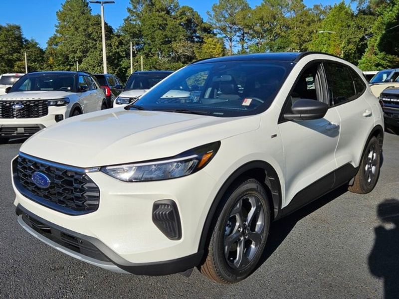 New 2026 Ford Escape ST-Line image 3