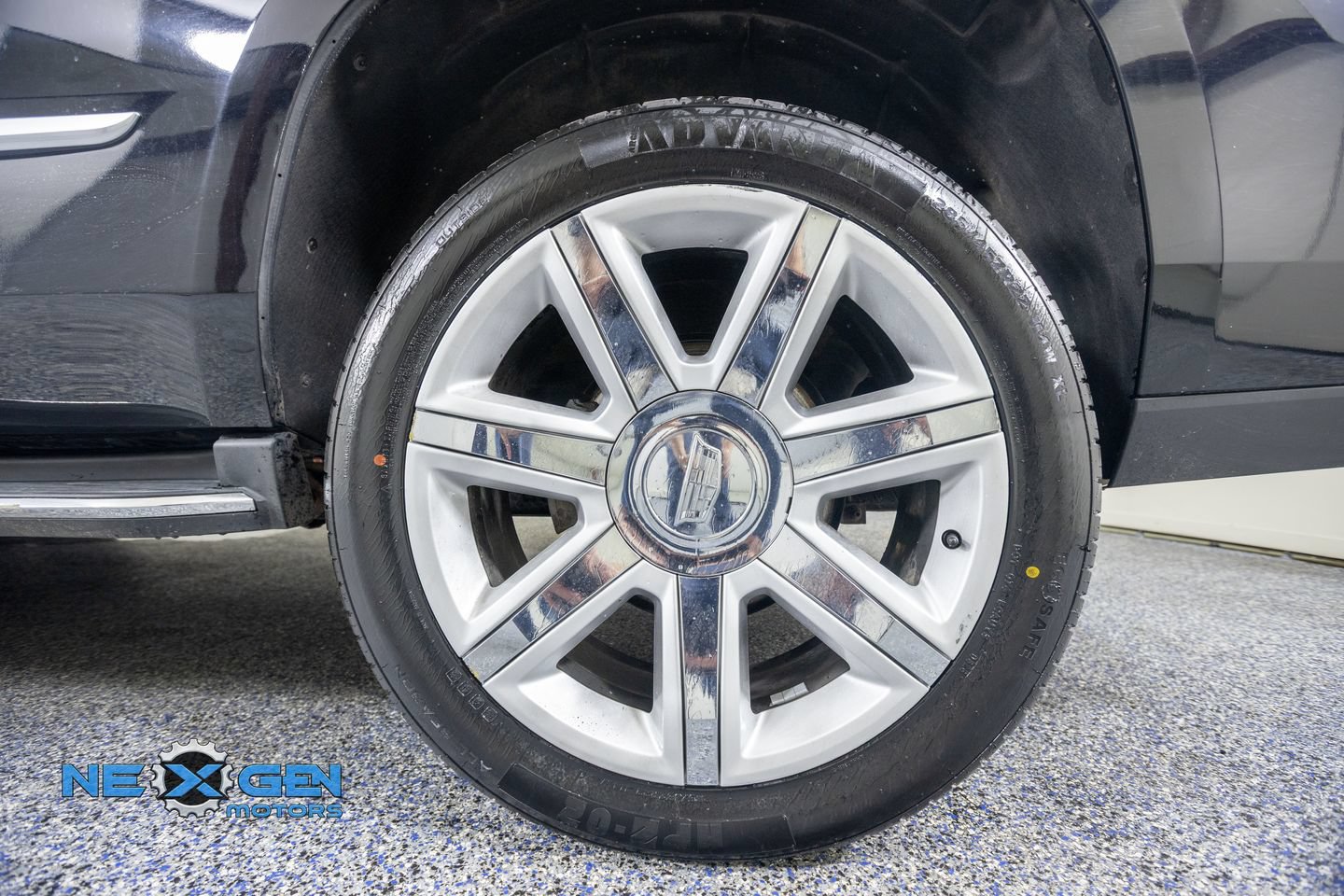 Used 2017 Cadillac Escalade Luxury AWD/4WD image 49