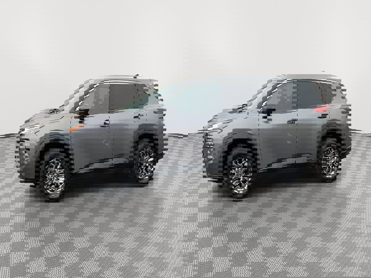 Used 2024 Nissan Rogue S image 3