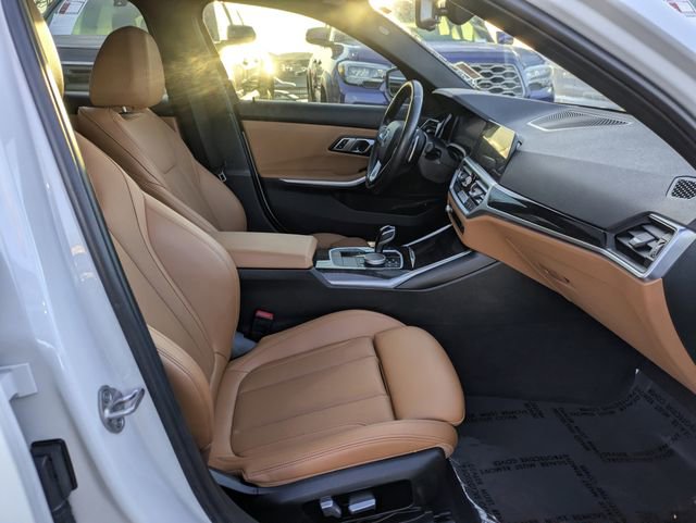 Used 2022 BMW 330e w/ Convenience Package image 32