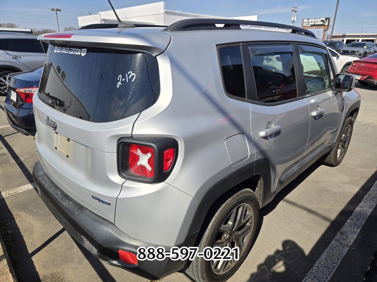 Used 2017 Jeep Renegade Latitude w/ Popular Equipment Group image 7