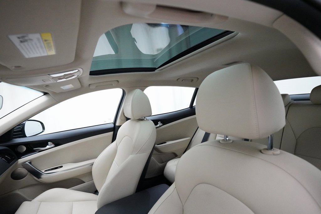 Certified 2023 Kia Stinger GT-Line w/ Sun & Sound Package image 31