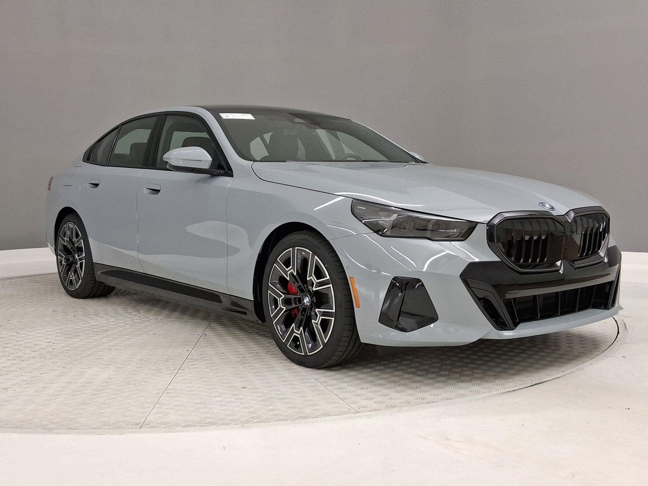 New 2026 BMW i5 eDrive40 w/ M Sport Package RWD image 5