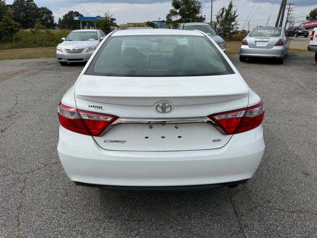 Used 2017 Toyota Camry SE FWD image 6