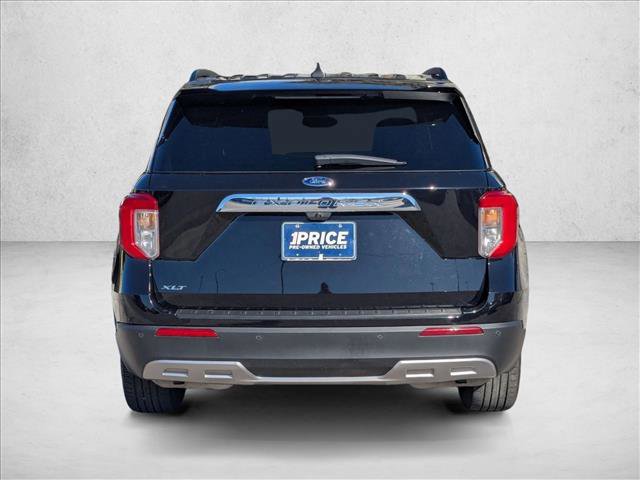 Used 2021 Ford Explorer XLT w/ Equipment Group 202A image 7