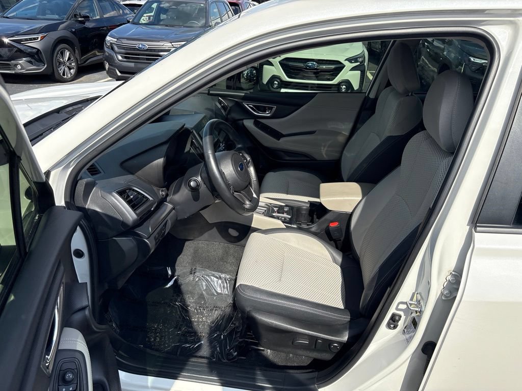 Certified 2023 Subaru Forester Premium AWD/4WD image 9