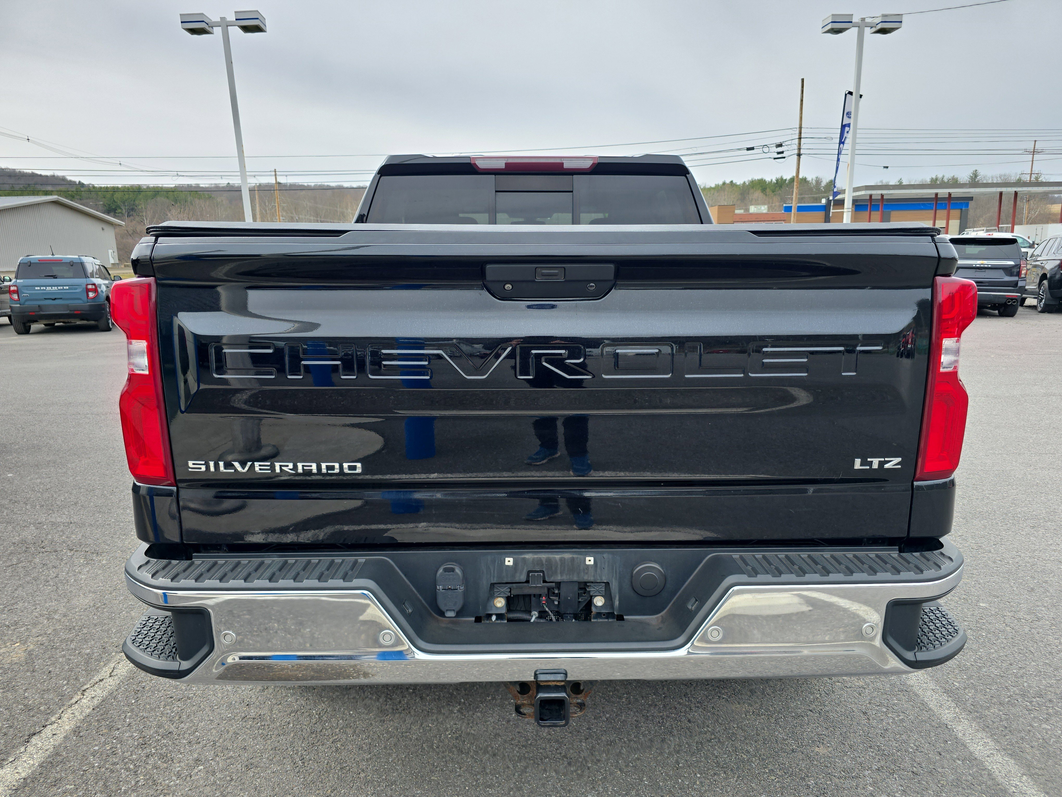 Used 2019 Chevrolet Silverado 1500 LTZ w/ LTZ Plus Package image 4