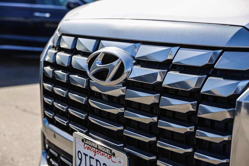 Used 2025 Hyundai Palisade Calligraphy AWD/4WD image 11
