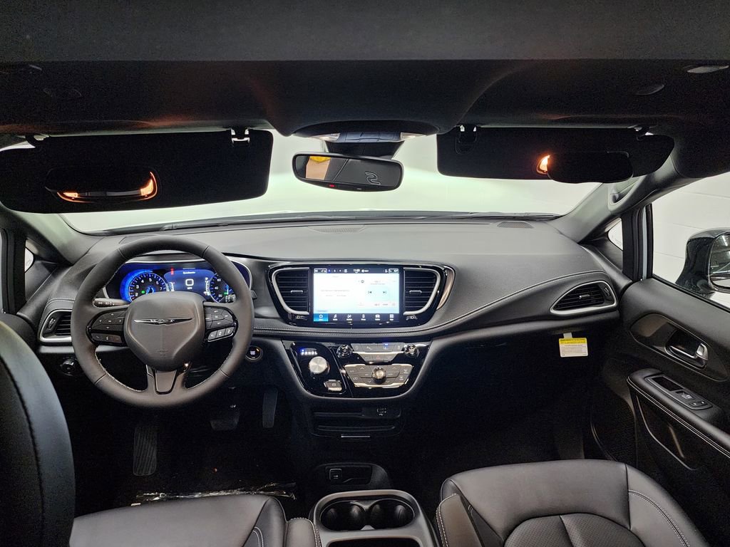 New 2026 Chrysler Pacifica Select w/ S Appearance Package image 31