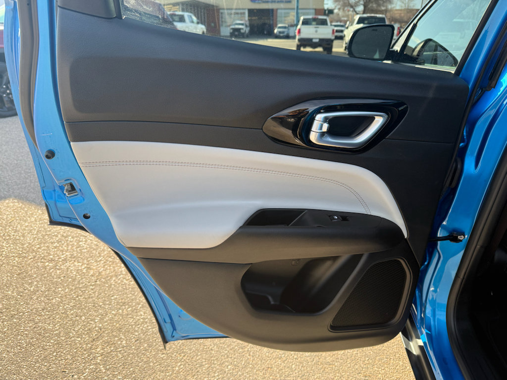 Used 2024 Jeep Compass Limited AWD/4WD image 16