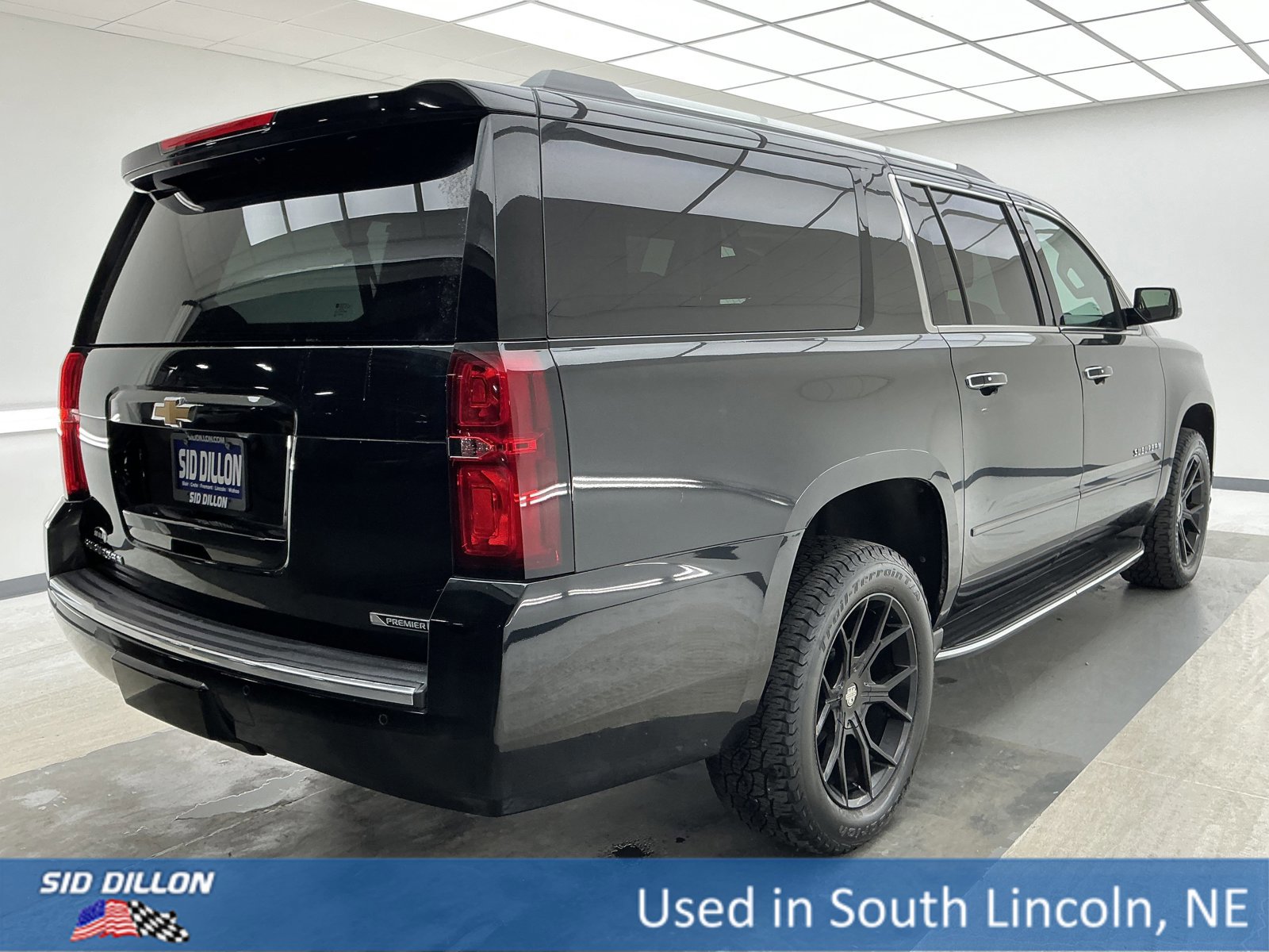 Used 2018 Chevrolet Suburban Premier w/ Max Trailering Package image 4