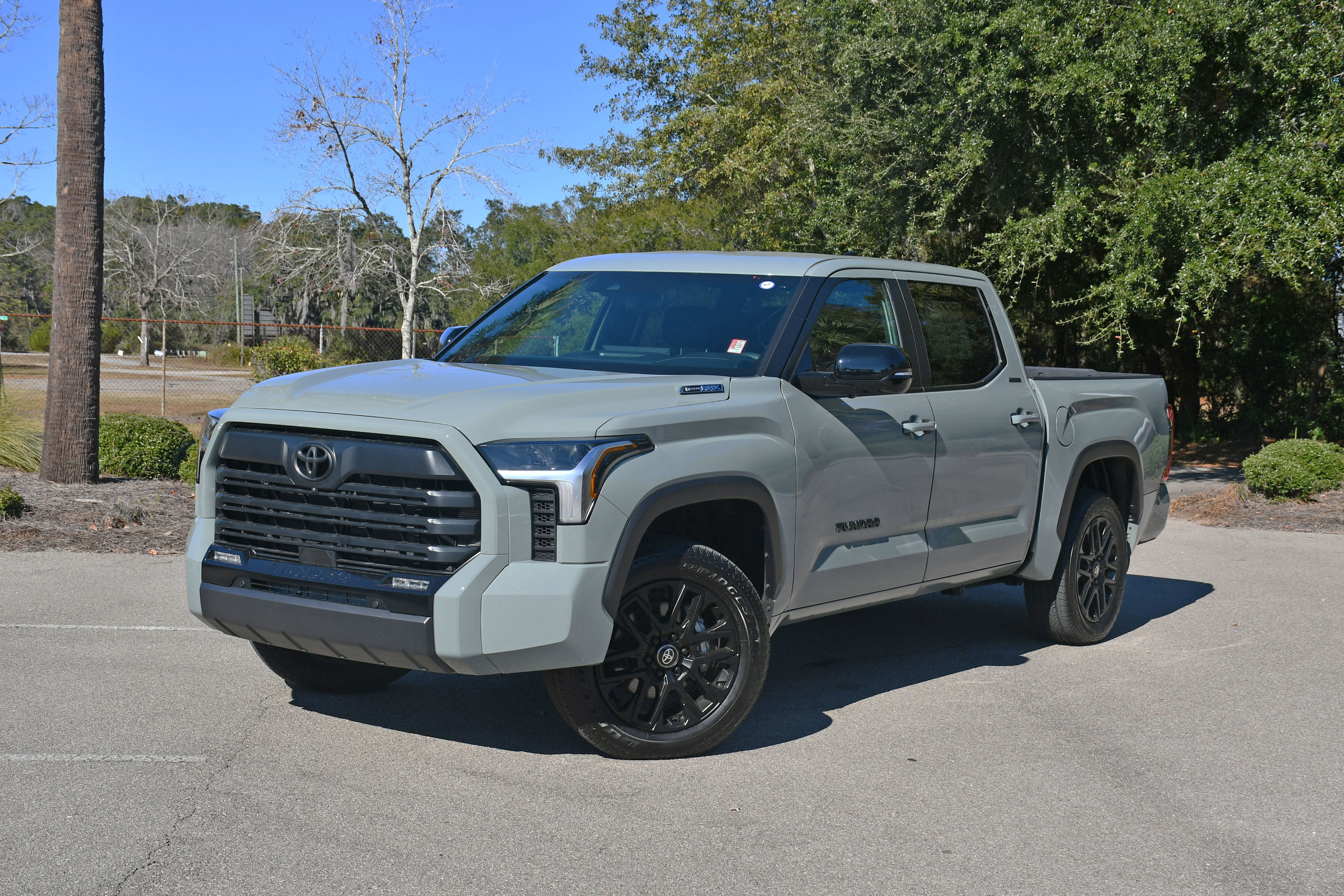 Used 2025 Toyota Tundra Limited image 6